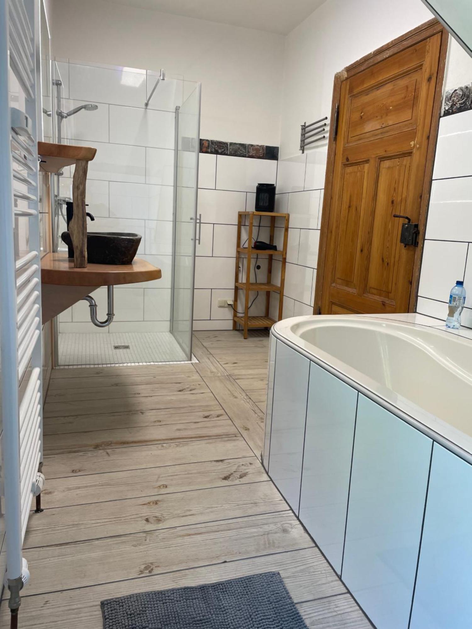 Quartier Im Gutshaus Appartement Wustermark Buitenkant foto