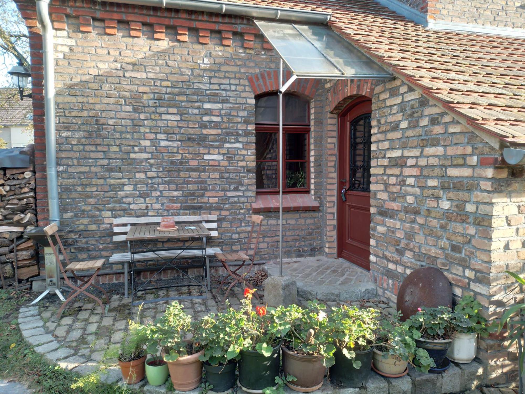 Quartier Im Gutshaus Appartement Wustermark Buitenkant foto