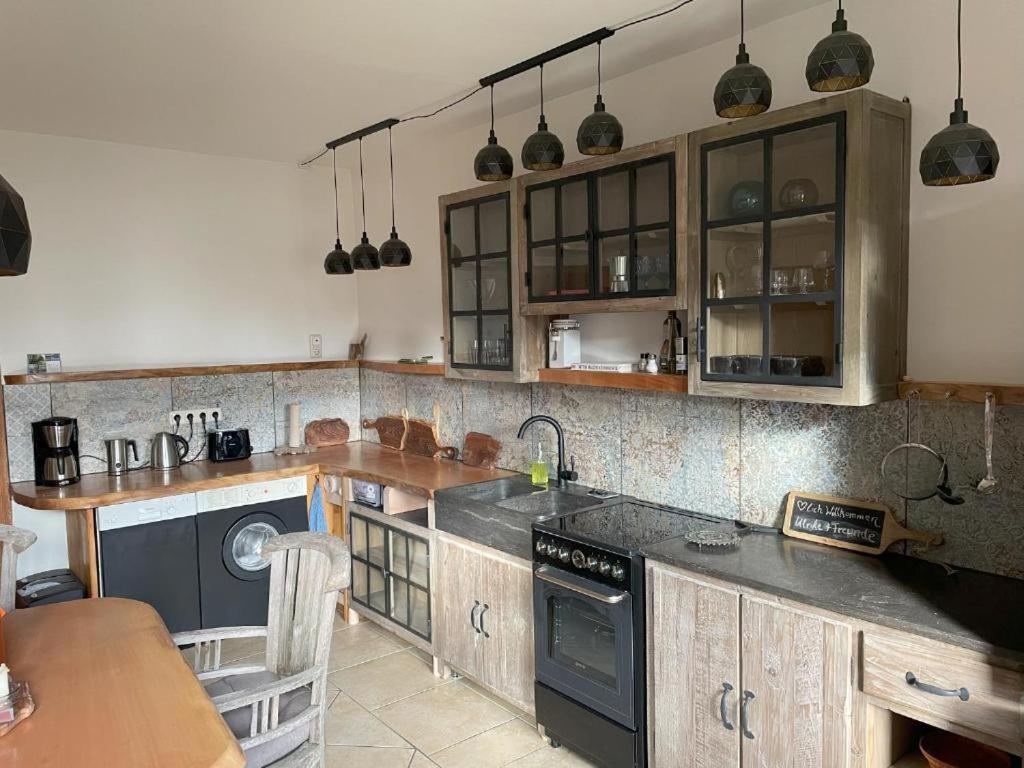 Quartier Im Gutshaus Appartement Wustermark Buitenkant foto